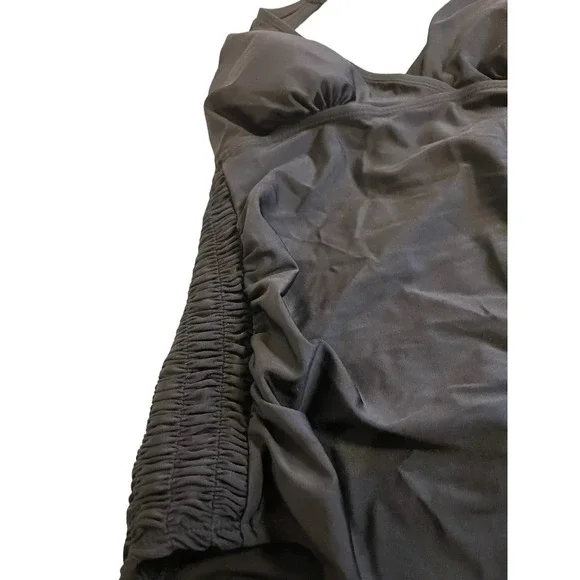 Motherhood Maternity Women's Beach Bump Maternity One Piece Swimsuit - Picture 6 of 6